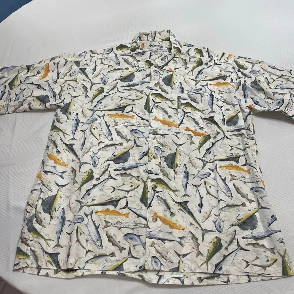 Columbia Mens Shirt Large Multicolor Saltwater Fish Pattern Short Sleeve Outdoor